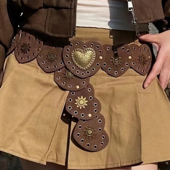 Western Vegan Leather Heart Star Grommet Concha Belt - Picture 2 of 6
